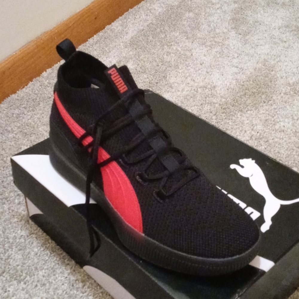Puma - Picture 2 of 4